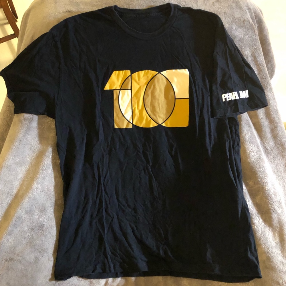 Exclusive Pearl Jam 10 Club men’s T-shirt. Sz XL
